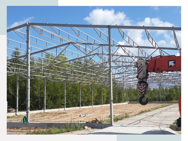 Строительство конюшен в Дальнегорск от 618 руб. под ключ