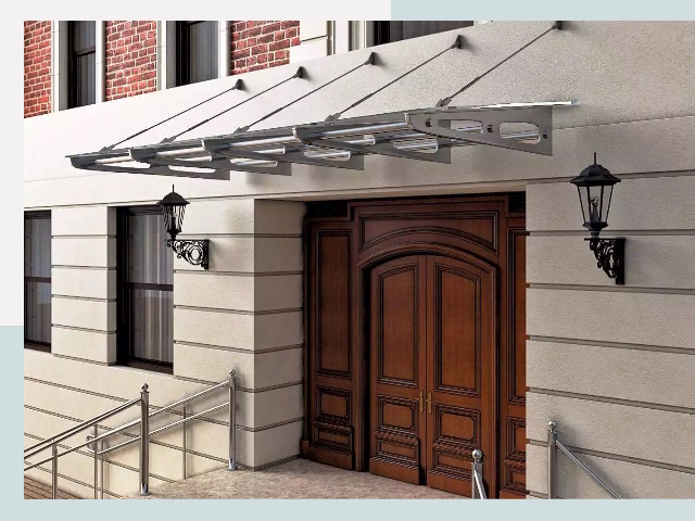 Металлические козырьки от 618 руб. в Дальнегорске